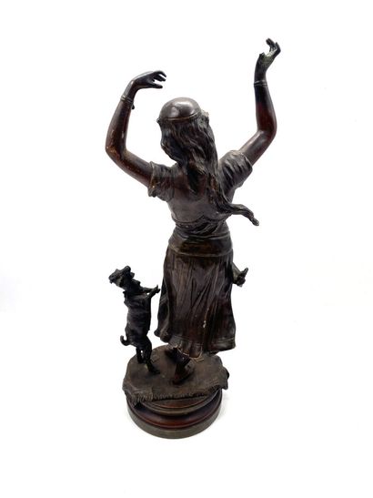 null School of the XIXth century 
Esmerelda and goat
Proof in bronze with brown patina...