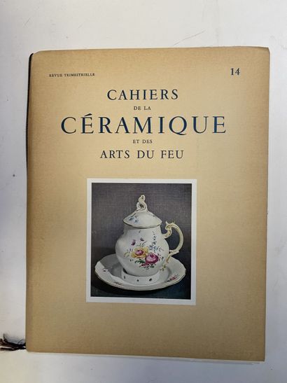 null CAHIERS DE LA CERAMIQUE, du VERRE et des ARTS DU FEU. 
Quarterly magazine, Volumes...