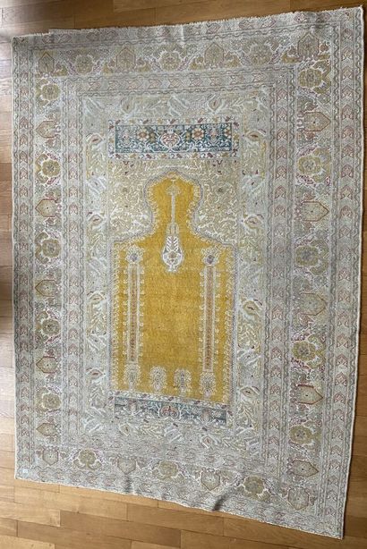 null TWO Oriental RUGS in wool and cotton. 
182 x 131 cm and 364 x 235 cm 
As is,...