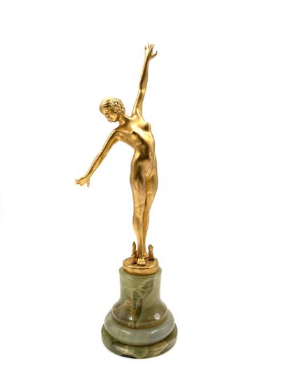 null Fernand OUILLON-CARRERE (XIXe-XXe)
La Danseuse,1919
Épreuve en bronze doré,...