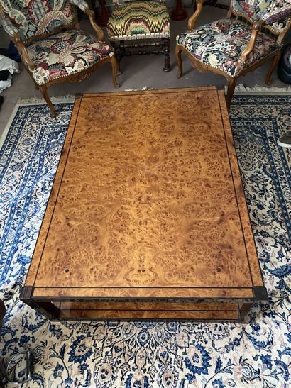 null Rectangular low table in varnished walnut burl, with a spacer top. 
Circa 1980
40...