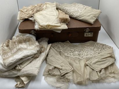 null ANCIENT HOUSE LINEN including clothing, lace and numerous bonnets for children...
