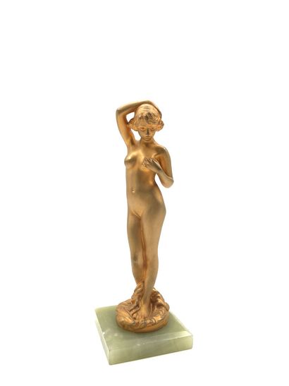 null Alexandre Auguste CARON (1857-1932)
Nude woman with raised arms
Gilt bronze...