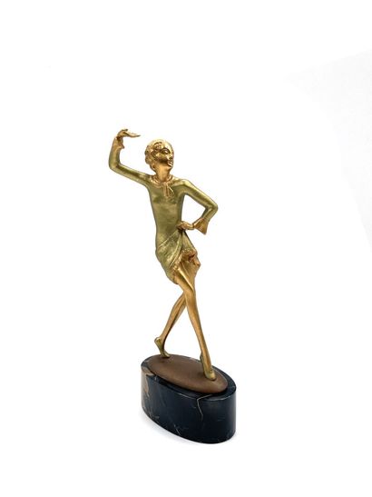 null Attributed to LORENZEL Josef (1892-1950) 
Dancer
Gilt bronze proof resting on...