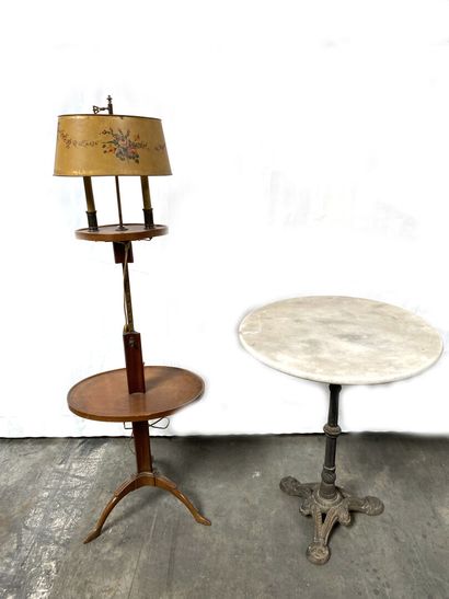 null Bronze GUERIDON with white marble top (accident).
Height 69 cm, Diameter 60...