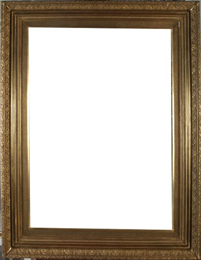null Rectangular frame in wood and gilded stucco, decorated with palmettes.
19th...