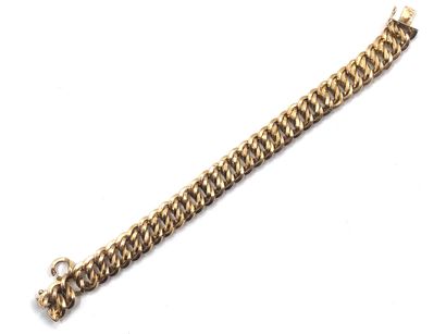 null Bracelet articulé en or jaune 750 millièmes, les maillons doubles entrelacés.
(Accidents)
Longueur...