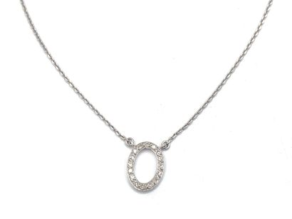 null Articulated necklace in 750 thousandths white gold holding an oval openwork...