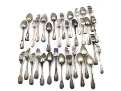 null Lot in 950 thousandths silver comprising nineteen forks and fifteen table spoons...
