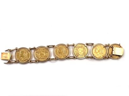 null Articulated bracelet in 750 thousandths yellow gold, the links adorned with...