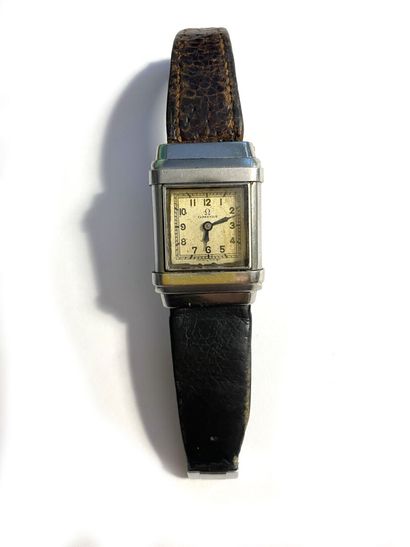 null OMEGA
MARINE. REF. CK 679.
MID-1930S
Steel bracelet watch on leather from the...