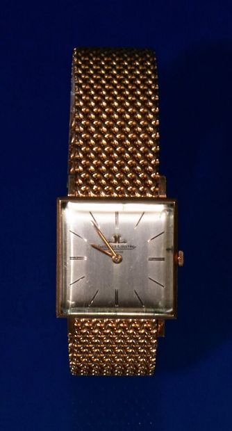 null JAEGER LECOULTRE
750 thousandth yellow gold wristwatch, square-shaped, grey...