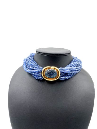 null Sixteen-row necklace of sapphire balls, the clasp in 750 thousandths yellow...