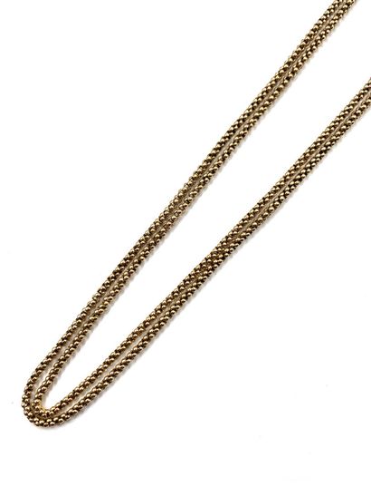 null Articulated long necklace in 750 thousandths yellow gold, the links decorated...