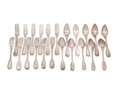 null Twelve forks and ten spoons in 950-millimeter silver, some monogrammed.
MINERVE,...