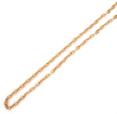 null Articulated necklace in 750 thousandths yellow gold, anchor chain links.
Length:...