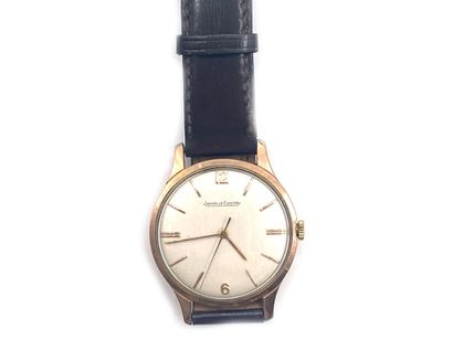 null JAEGER LECOULTRE
Men's wristwatch, round metal case, white enamel dial, hour...