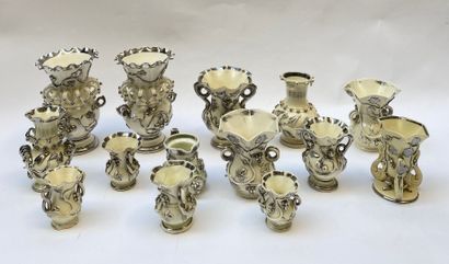 null LANGEAIS
Set of vases decorated in silver relief with vine branches, bunches...