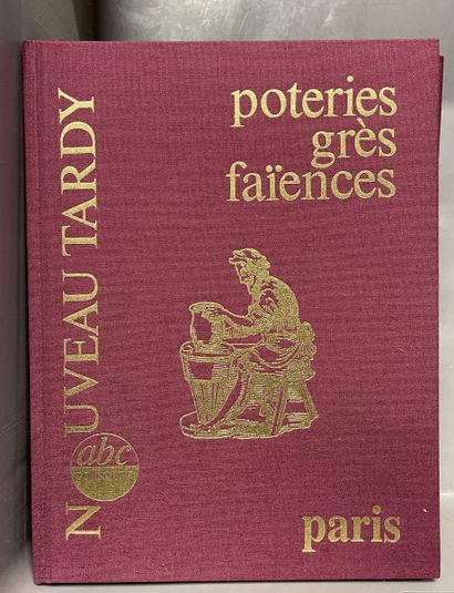 null Set of documentation books including : 
- Nouveau Tardy: Poteries, grès et faïence,...