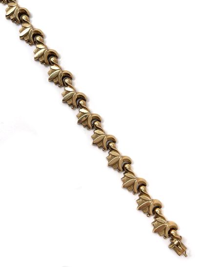null Articulated necklace in 750 thousandths yellow gold, the links decorated with...