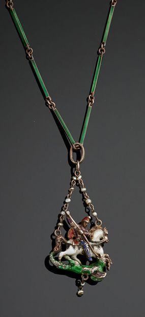 null Articulated necklace in 800 thousandths silver, the elongated green enameled...
