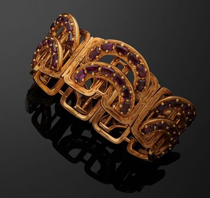null Bracelet articulé en or jaune 750 millièmes, les maillons ajourés à décor de...