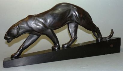 Maurice PROST (1884-1967) «Panthère marchant». Epreuve en bronze, fonte d'époque...