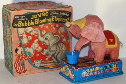 Y JAPAN «Jumbo the Bubble blowing elephant» éléphant rose faisant des bulles de savon....