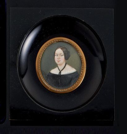 Franz HEIGEL Attribué à Portrait de femme en robe de soie noire bordée de dentelles....