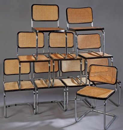 Marcel BREUER (d'après un modèle de) Suite de dix chaises, modèle S. 32 du référencier...