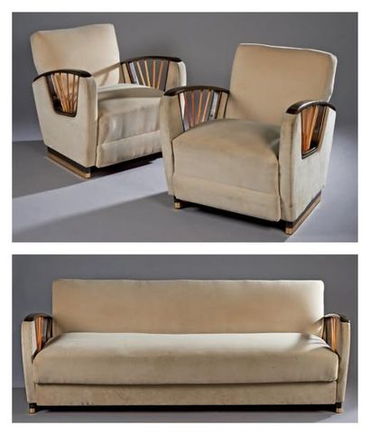 TRAVAIL FRANÇAIS 1940 Mobilier de salon se composant d'un canapé trois places et...