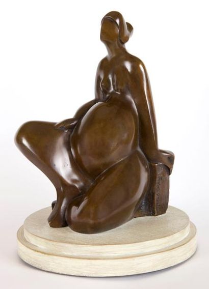 Michel GUYOT XX-XXIème siècle Femme assise Bronze à patine marron, signé et numéroté...