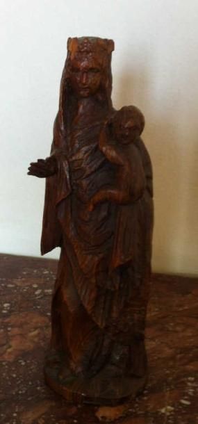 null Sujet en bois naturel Vierge à l'Enfant. H. 25,5 cm. Manque