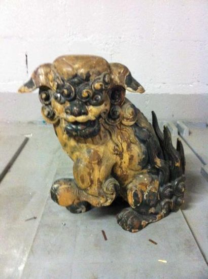 CHINE Chimère en bois sculpté, yeux en sulfure. XIXème Siècle
