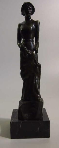 P.GAUGUIN La petite parisienne Epreuve en bronze à patine brune. Signée P. Gauguin....
