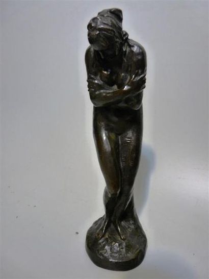 Jean-Antoine Houdon (1741-1828) La frileuse Epreuve en bronze à patine brune, signée...