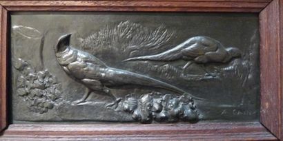 Auguste Nicolas CAIN Bas relief en bronze dans un cadre en bois doré deux faisan...