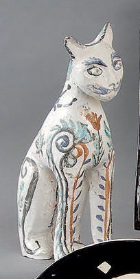 Simone PICAULT Chat stylisé en faïence, décor végétal et floral décorant l'animal,...