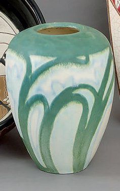 Lachenal Vase ovoïde en grès chamotté, décor végétal stylisé, émaux vert, bleu et...