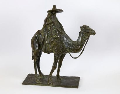 Honoré SAUSSE (1891-1936 ) Cavalier arabe et son enfantBronze à patine verte, signé...