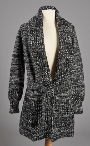 VALENTINO Boutique 3/4 En jersey de laine noire et fils lurex argent, col châle,...