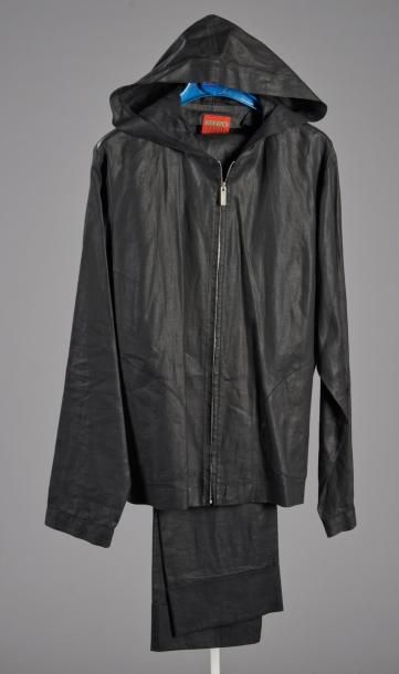 KENZO Ensemble en lin noir composé d'une veste à capuche manches longues devant zippé...