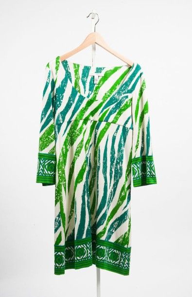Diane von FURSTENBERG Vintage Robe en jersey de soie imprimé dans les coloris vert...