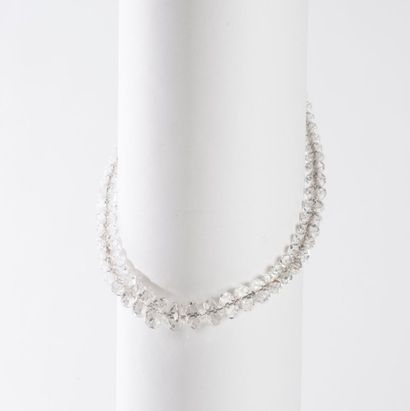 ANONYME Ensemble de deux colliers de perles facettées façon cristal