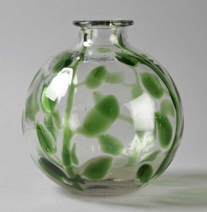 Jean SALA (1895-1976) & SAINT-LOUIS (Cristallerie) Vase boule à corps épaulé et col...