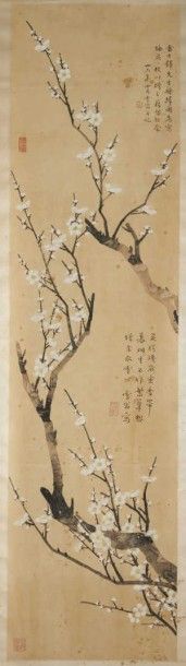 CHINE-XXe siècle Encre et couleurs sur papier, représentant des fleurs de prunier....