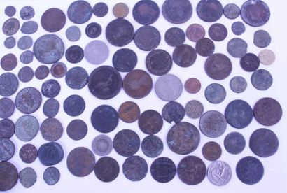 null ENSEMBLE d'environ 250 monnaies romaines, françaises, étrangères, métaux divers....