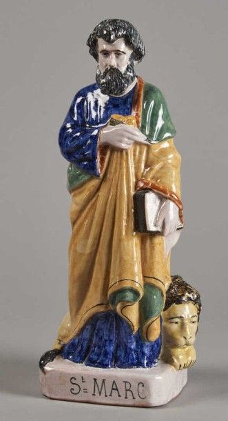QUIMPER STATUETTE polychrome à l'effigie de Saint Marc. H. 36,5 cm