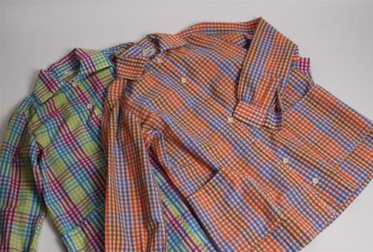 ANONYME Lot de deux vestes chemises de forme vareuse en surceker écossais multicolore...