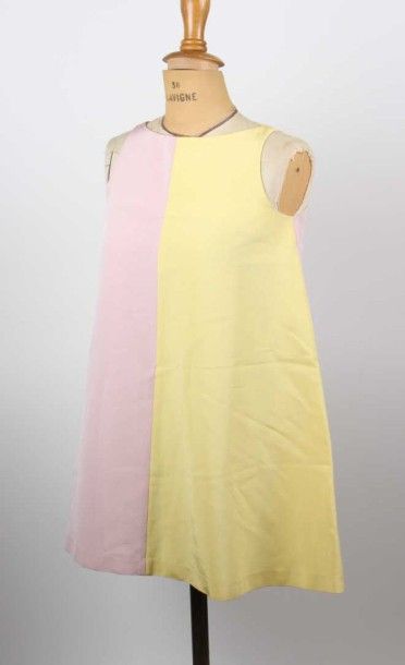 PAULE KA Lot composé d'une mini robe de forme trapèze en reps de coton rose, jaune,...